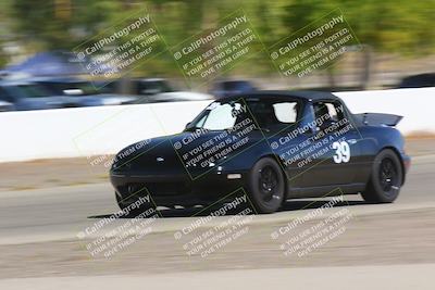 media/Sep-18-2022-Speed Ventures (Sun) [[5447a334fb]]/Black/Panning/